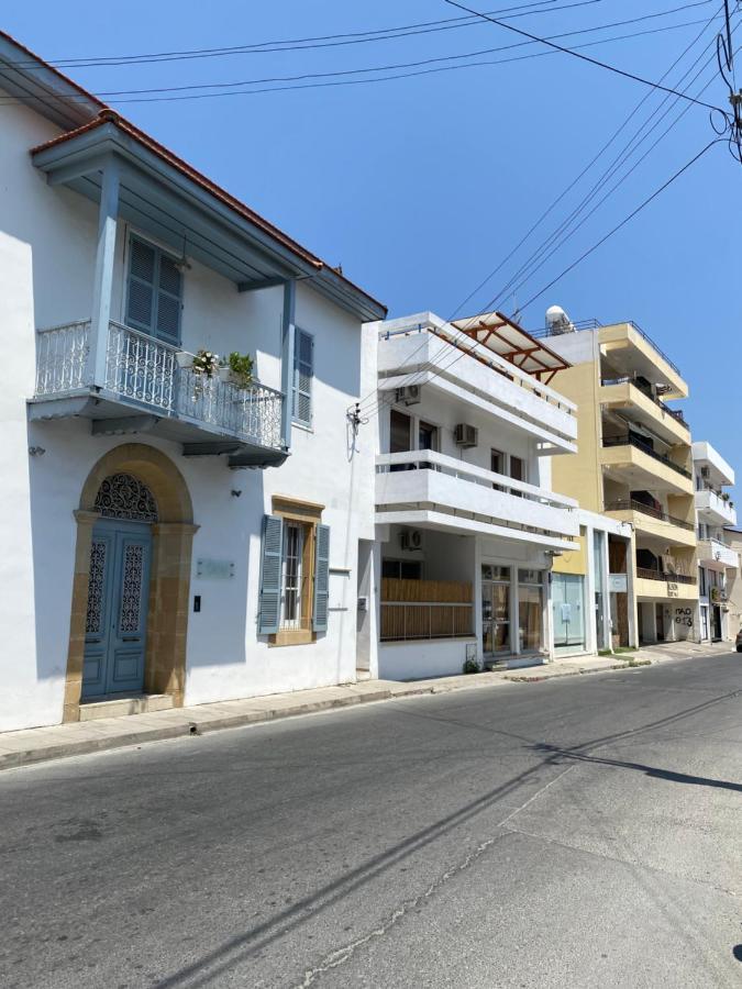 Past Or Tail Rooms Larnaca Exteriör bild